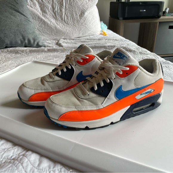 Nike Air Max 90 (size 11 White Photo Blue Total Orange) - Picture 4 of 4